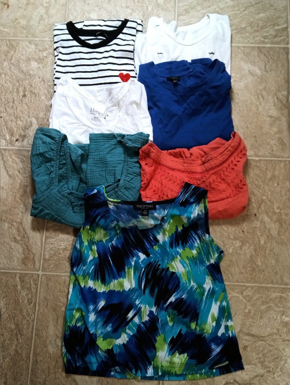 lot of 7 womens large casual tops